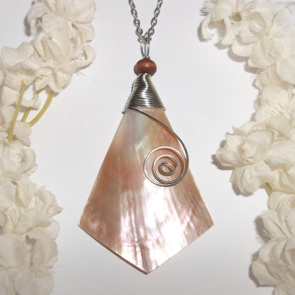 Orange Pre-owned Necklace, Necklace, Shell Necklace, Wire Wrapped Necklace 7671 - Picture 2 of 8